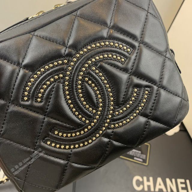 Chanel女包 AS1513 Chanel2020年新款包 鉚釘香香Logo Chanel鏈條單肩斜挎小號包  djc3995